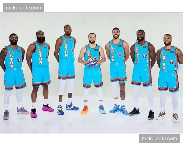 全明星赛制改革讨论热烈,近十年最大革新旨在提升观赏性与话题度 全明星赛制改革讨论热烈,近十年最大革新旨在提升观赏性与话题度